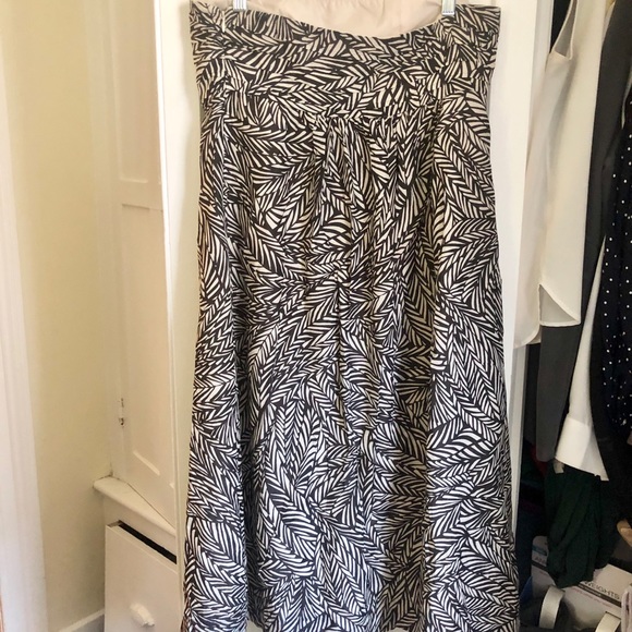 Banana Republic Strapless Dress - Picture 9 of 11